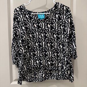 Escapada Black Cream Patterned Top Size XS EUC Resort Beachwear Boho Geometric